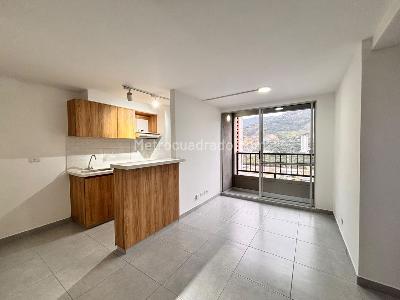 Apartamento de 3 alcobas en venta en Niquia, Bello, 47 m² · foto 8 de 20