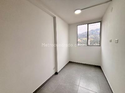 Apartamento de 3 alcobas en venta en Niquia, Bello, 47 m² · foto 15 de 20