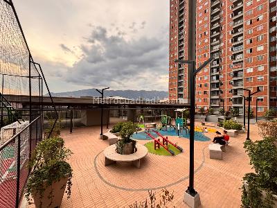 Apartamento de 3 alcobas en venta en Niquia, Bello, 47 m² · foto 4 de 20