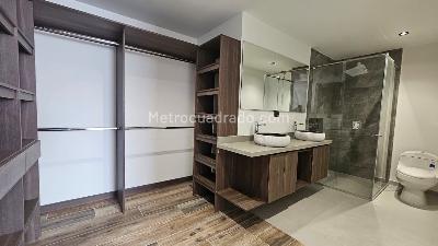 Apartamento de 3 alcobas en venta en Conquistadores, Medellín, 90 m² · foto 10 de 20