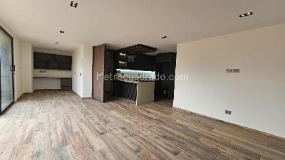 Apartamento de 3 alcobas en venta en Conquistadores, Medellín, 90 m² · foto 3 de 20