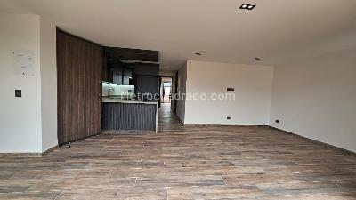 Apartamento de 3 alcobas en venta en Conquistadores, Medellín, 90 m² · foto 2 de 20