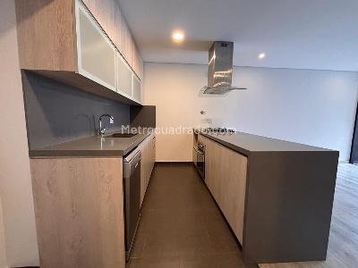 Apartamento de 2 alcobas en venta en Loma Padre Marianito, Medellín, 81 m² · foto 7 de 15