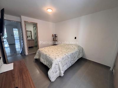 Apartamento de 3 alcobas en venta en Las Acacias, Medellín, 168 m² · foto 9 de 16