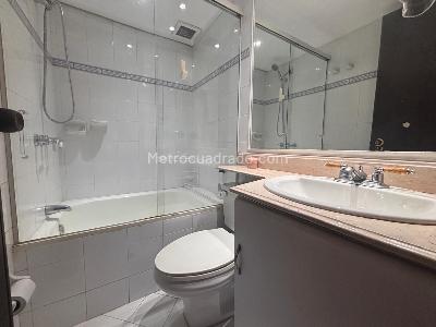Apartamento de 5 alcobas en venta en El Poblado La Florida, Medellín, 355 m² · foto 17 de 20