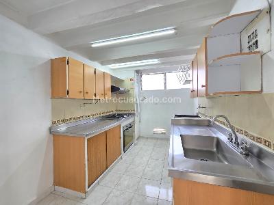 Apartamento de 3 alcobas en venta en La Magnolia, Envigado, 72 m² · foto 2 de 11