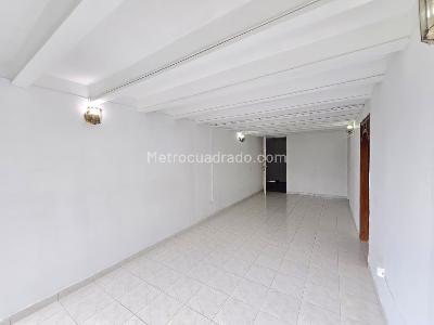 Apartamento de 3 alcobas en venta en La Magnolia, Envigado, 72 m² · foto 5 de 11