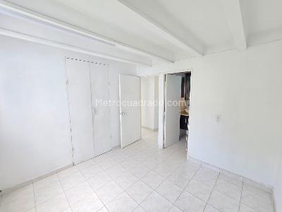Apartamento de 3 alcobas en venta en La Magnolia, Envigado, 72 m² · foto 8 de 11