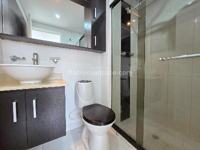 Apartamento de 3 alcobas en venta en La Magnolia, Envigado, 72 m² · foto 9 de 11