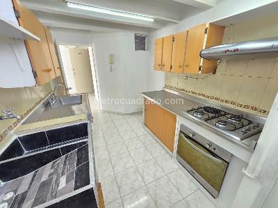 Apartamento de 3 alcobas en venta en La Magnolia, Envigado, 72 m² · foto 3 de 11