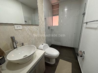 Apartamento de 3 alcobas en venta en Conquistadores, Medellín, 105 m² · foto 11 de 16