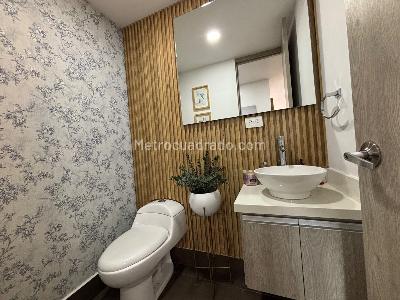 Apartamento de 3 alcobas en venta en Conquistadores, Medellín, 105 m² · foto 13 de 16