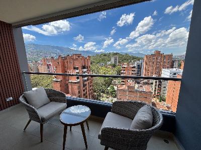Apartamento de 3 alcobas en venta en Conquistadores, Medellín, 105 m² · foto 2 de 16