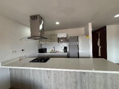 Apartamento de 3 alcobas en venta en Conquistadores, Medellín, 105 m² · foto 5 de 16