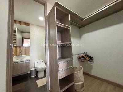 Apartamento de 3 alcobas en venta en Conquistadores, Medellín, 105 m² · foto 7 de 16