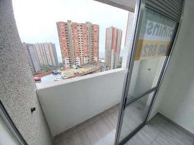 Apartamento en venta en La Pilarica, Medellín · foto 2 de 15