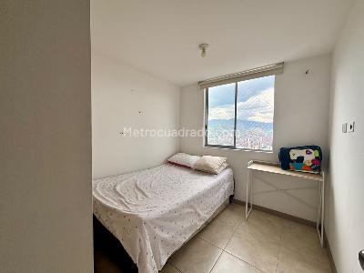 Apartamento en venta en La Cuenca, Envigado · foto 4 de 14