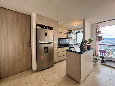 Apartamento en venta en La Cuenca, Envigado · foto 10 de 14