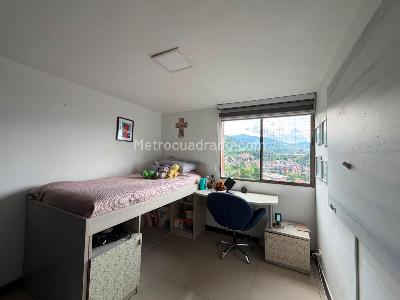 Apartamento en venta en Belen Loma De Los Bernal, Medellín · foto 10 de 16
