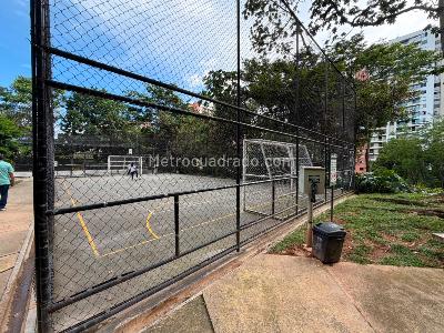 Apartamento en venta en Belen Loma De Los Bernal, Medellín · foto 12 de 16