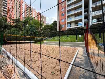 Apartamento en venta en Belen Loma De Los Bernal, Medellín · foto 13 de 16
