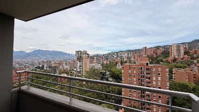 Apartamento de 3 alcobas en venta en Los Parra, Medellín, 74 m² · foto 3 de 13