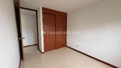 Apartamento de 3 alcobas en venta en Los Parra, Medellín, 74 m² · foto 8 de 13
