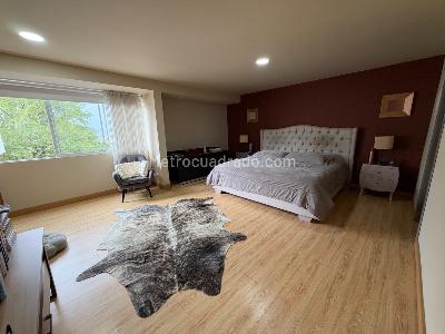 Apartamento de 5 alcobas en venta en El Tesoro, Medellín, 256 m² · foto 10 de 17