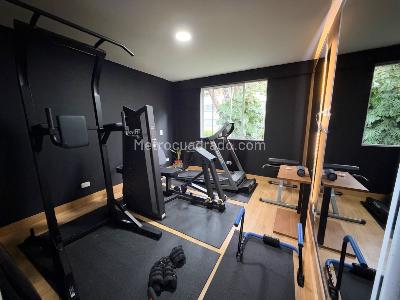 Apartamento de 5 alcobas en venta en El Tesoro, Medellín, 256 m² · foto 15 de 17