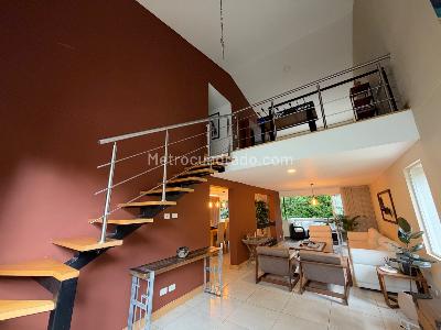 Apartamento de 5 alcobas en venta en El Tesoro, Medellín, 256 m² · foto 7 de 17