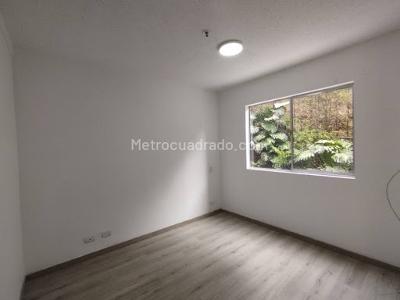 Apartamento de 3 alcobas en venta en Santa Ana, Bello, 82 m² · foto 10 de 13