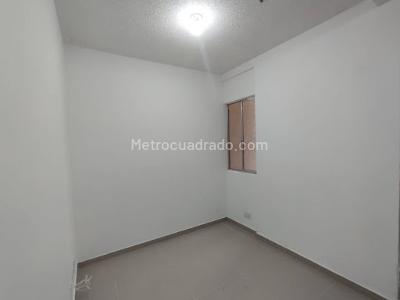 Apartamento de 3 alcobas en venta en Santa Ana, Bello, 82 m² · foto 11 de 13