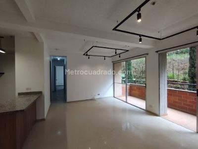 Apartamento de 3 alcobas en venta en Santa Ana, Bello, 82 m² · foto 3 de 13