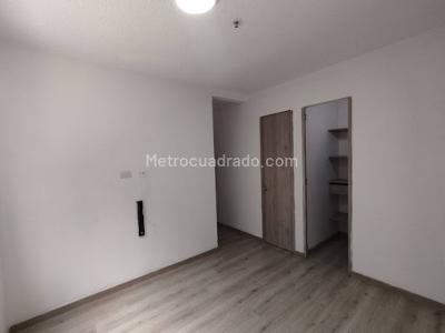 Apartamento de 3 alcobas en venta en Santa Ana, Bello, 82 m² · foto 6 de 13