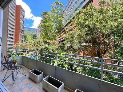 Apartamento de 2 alcobas en venta en El Tesoro, Medellín, 145 m² · foto 10 de 20