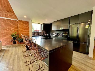 Apartamento de 2 alcobas en venta en El Tesoro, Medellín, 145 m² · foto 8 de 20