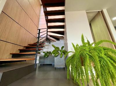Apartamento de 2 alcobas en venta en El Tesoro, Medellín, 145 m² · foto 6 de 20