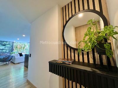 Apartamento de 2 alcobas en venta en El Tesoro, Medellín, 145 m² · foto 13 de 20