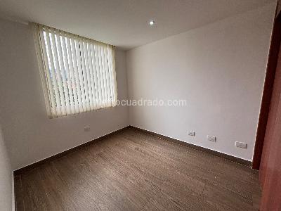 Apartamento de 3 alcobas en venta en El Poblado Loma De Los Parra, Medellín, 76 m² · foto 13 de 17