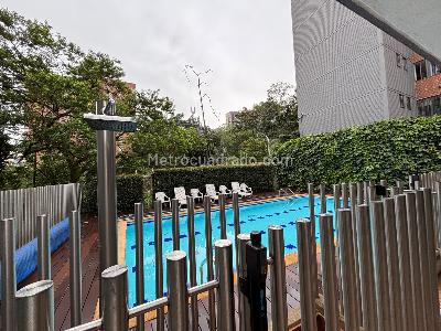 Apartamento de 3 alcobas en venta en El Poblado Loma De Los Parra, Medellín, 76 m² · foto 16 de 17