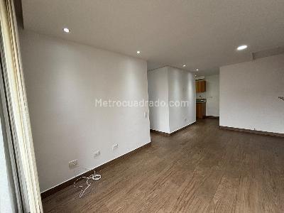 Apartamento de 3 alcobas en venta en El Poblado Loma De Los Parra, Medellín, 76 m² · foto 2 de 17