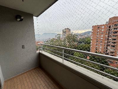 Apartamento de 3 alcobas en venta en El Poblado Loma De Los Parra, Medellín, 76 m² · foto 4 de 17