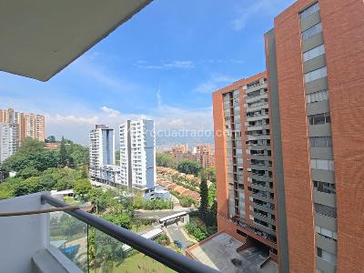 Apartamento de 2 alcobas en venta en La Cuenca, Envigado, 69 m² · foto 1 de 16