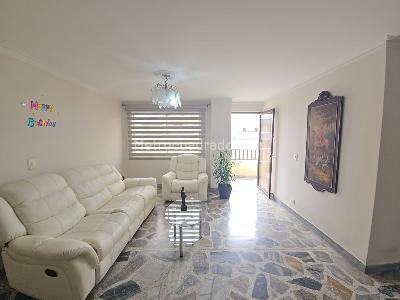Apartamento de 3 alcobas en venta en Las Acacias, Medellín, 164 m² · foto 1 de 16