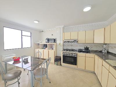 Apartamento de 3 alcobas en venta en Las Acacias, Medellín, 164 m² · foto 4 de 16