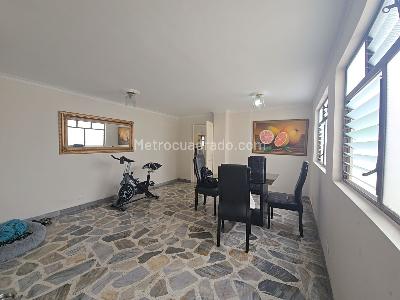 Apartamento de 3 alcobas en venta en Las Acacias, Medellín, 164 m² · foto 6 de 16