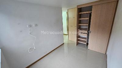 Apartamento de 3 alcobas en venta en La Mina, Envigado, 62 m² · foto 10 de 15