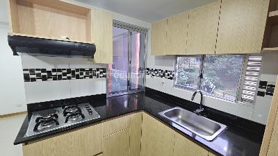 Apartamento de 3 alcobas en venta en La Mina, Envigado, 62 m² · foto 5 de 15