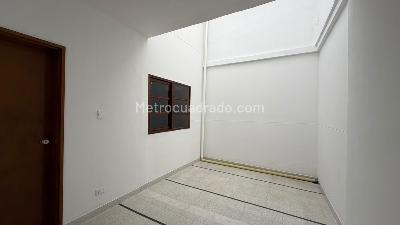 Casa de 5 alcobas en venta en Estadio, Medellín, 194 m² · foto 12 de 20