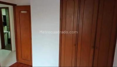 Apartamento de 3 alcobas en venta en Caobos Salazar, Bogotá, 61 m² · foto 3 de 11